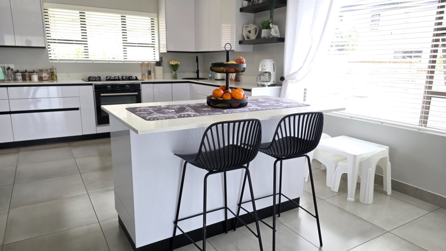 3 Bedroom Property for Sale in Island View Western Cape